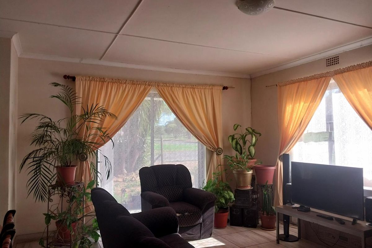 3 Bedroom House For Sale in Heidelberg - Photo 5