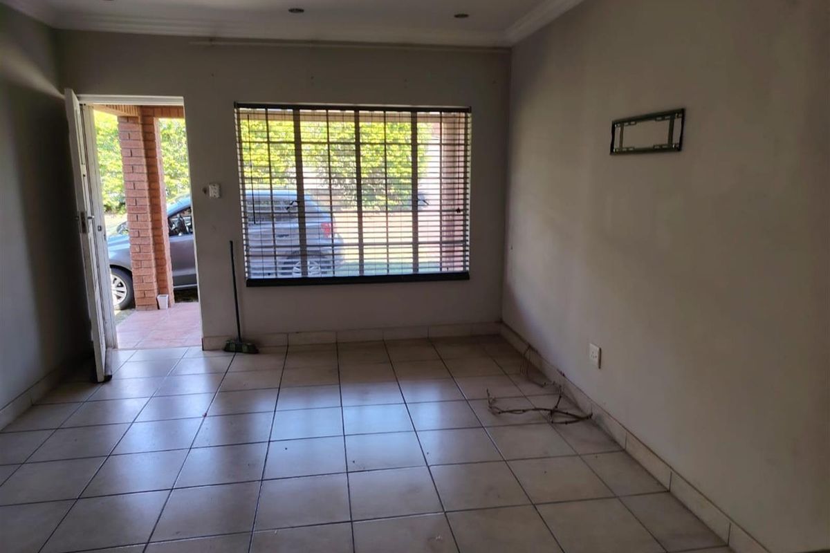 A Charming Home in a Secure Gated Estate, Pietermaritzburg - Photo 5
