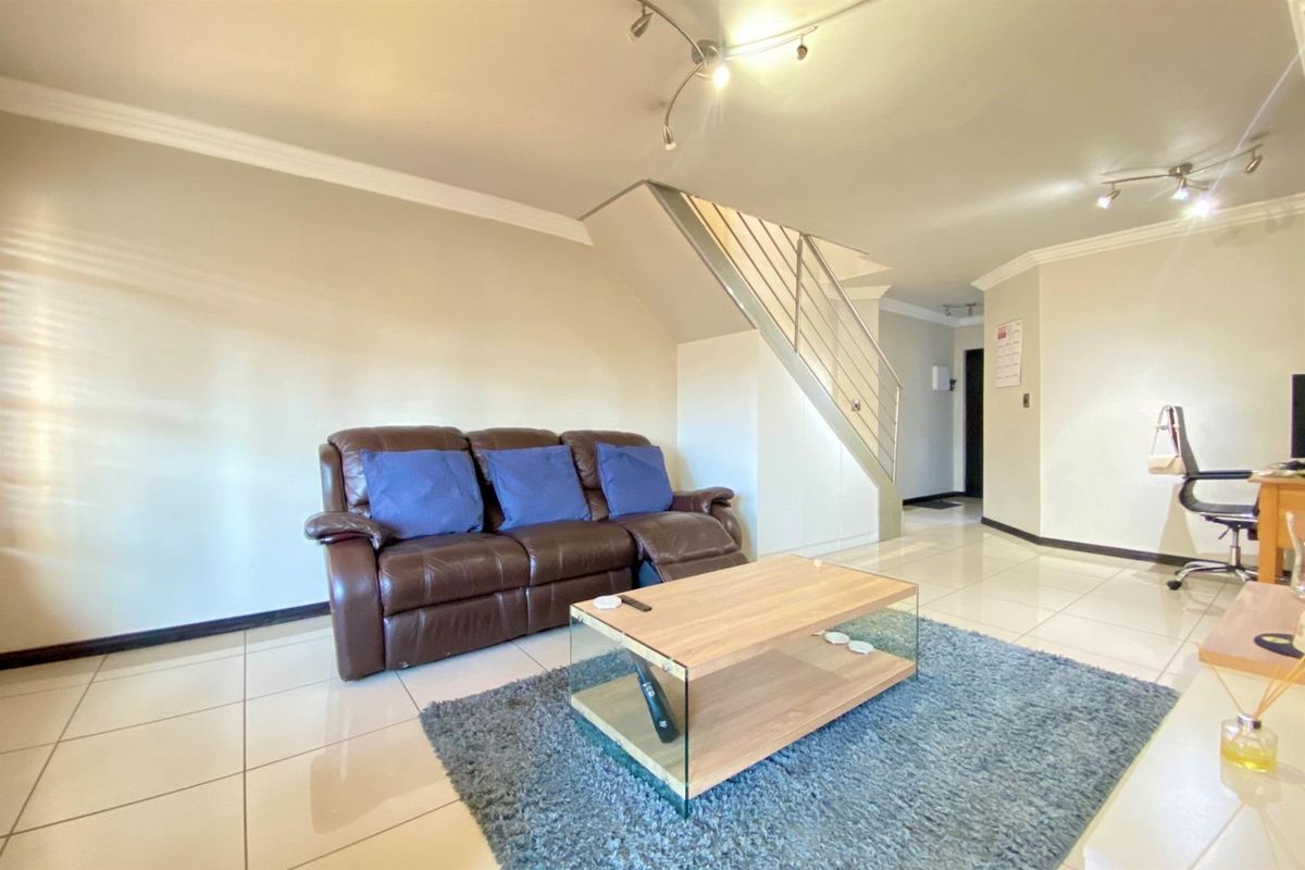 Apartment For Sale in Morningside, Sandton - Photo 4