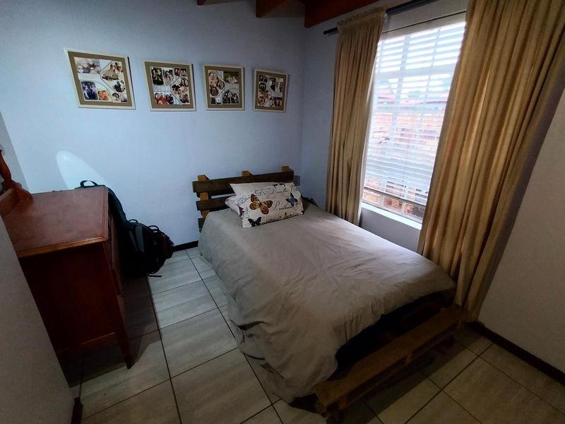 Charming Three-Bedroom Townhouse Clubview [Yvanne] - Photo 4