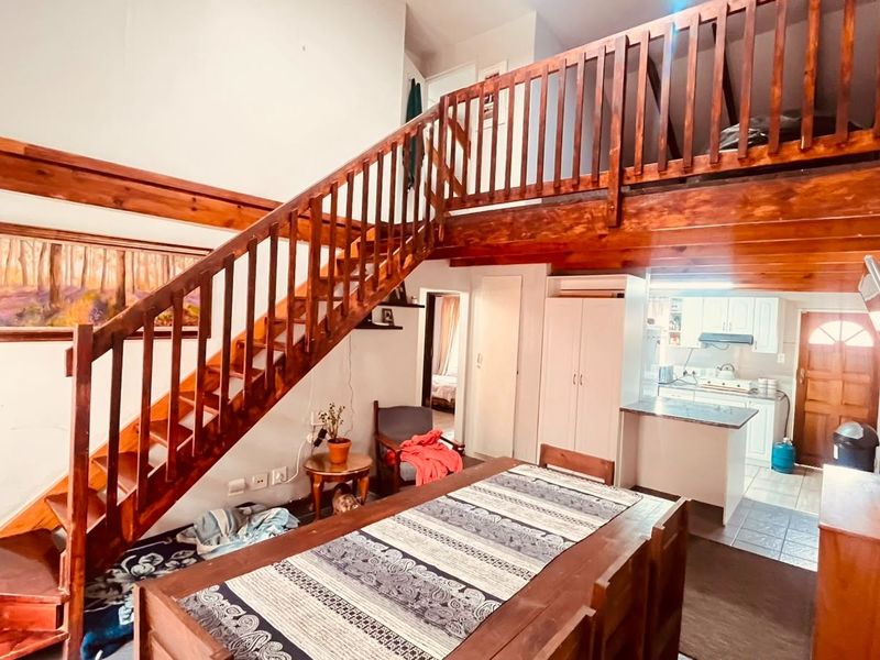 Charming Three-Bedroom Townhouse Clubview - Photo 7