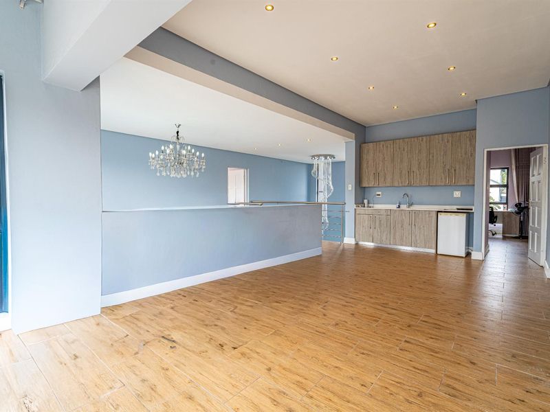 House For Sale in Waterfall Country Village, Midrand - Photo 10