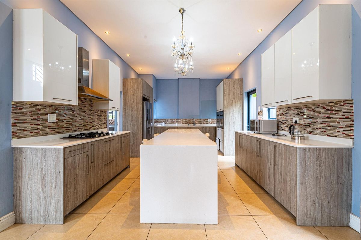 House For Sale in Waterfall Country Village, Midrand - Photo 5