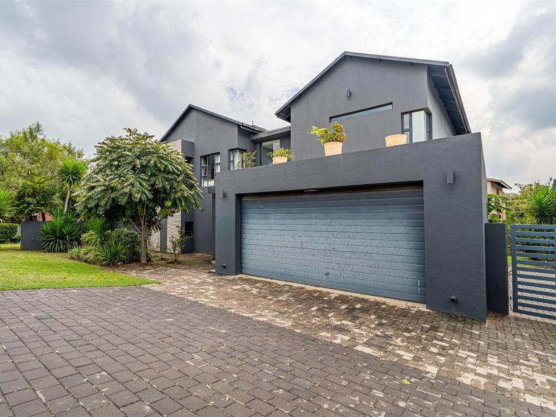 House For Sale in Waterfall Country Village, Midrand - Photo 2