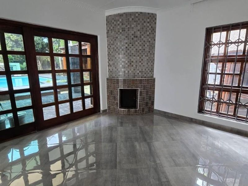 SPACIOUS FAMILY HOME TO RENT IN SUNWARD PARK - Photo 4