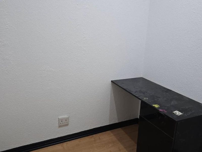 SPACIOUS FAMILY HOME TO RENT IN SUNWARD PARK - Photo 8