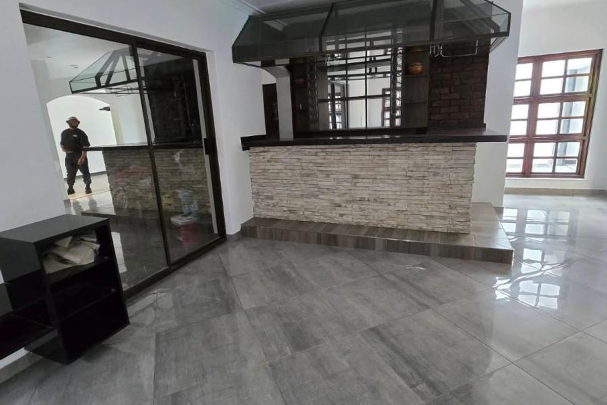 SPACIOUS FAMILY HOME TO RENT IN SUNWARD PARK - Photo 5