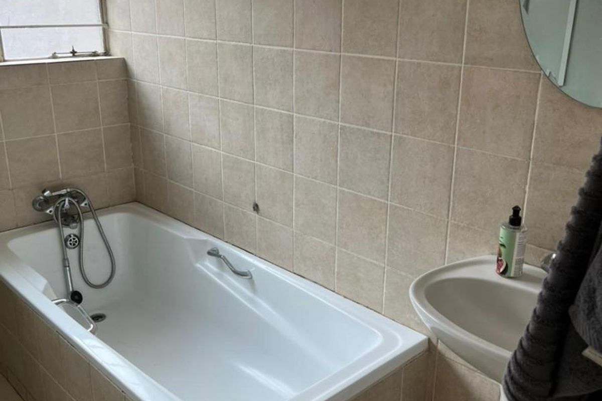 Modern 2-Bedroom Apartment To Rent in Parkrand - Photo 4