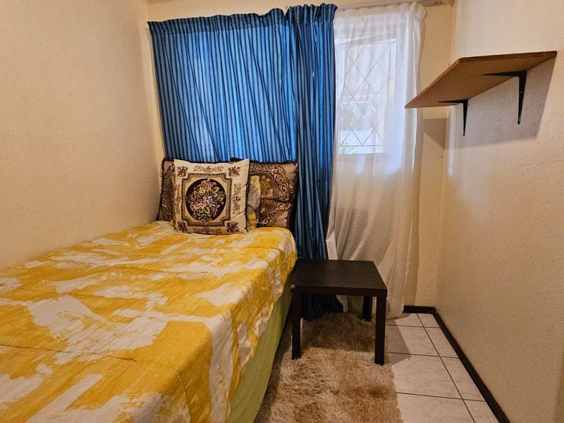 Coastal Convenience Meets Comfortable Living in Margate - Photo 10