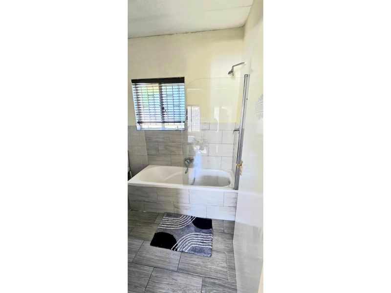 Apartment For Sale in Greenstone Hill, Edenvale - Photo 8
