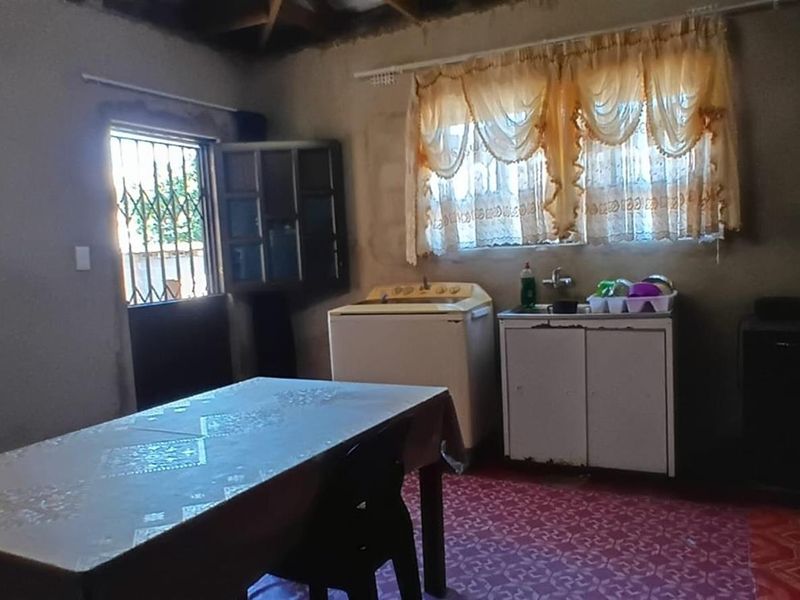 5 Bedroom House for Sale in Mandlazini, Richards Bay, KwaZulu Natal - Photo 10