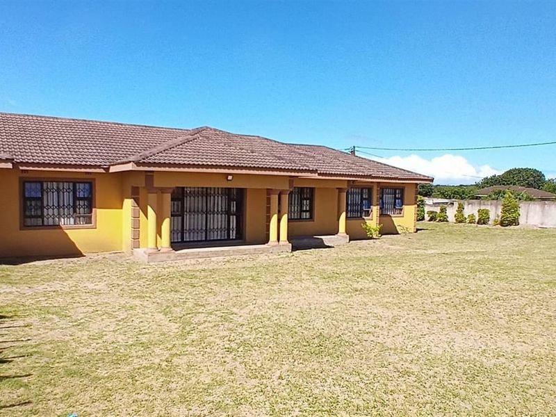 5 Bedroom House for Sale in Mandlazini, Richards Bay, KwaZulu Natal - Photo 2