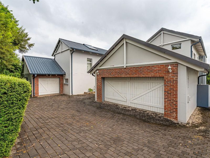 House To Rent in Waterfall Country Village, Midrand - Photo 3