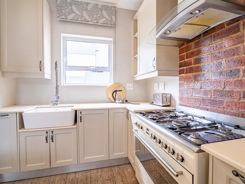 House To Rent in Waterfall Country Village, Midrand - Photo 5