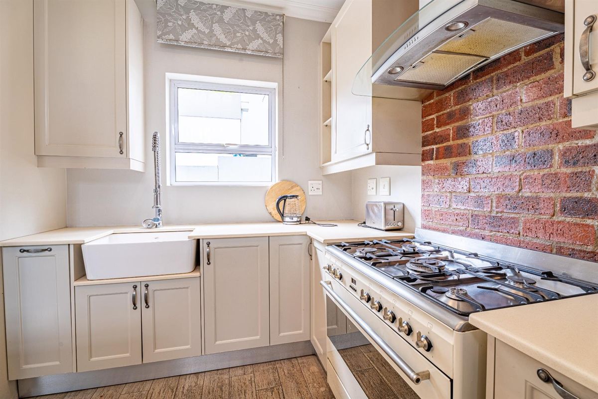 House To Rent in Waterfall Country Village, Midrand - Photo 5