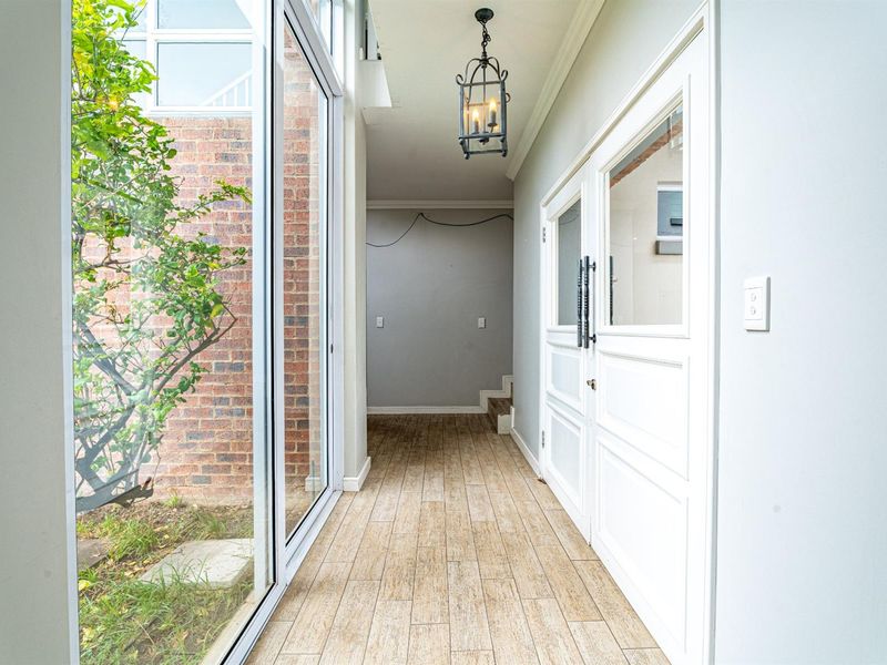 House To Rent in Waterfall Country Village, Midrand - Photo 4