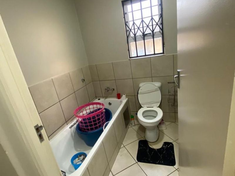 3 Bedroom House to Rent in Glenway Estate, Pretoria - Photo 10