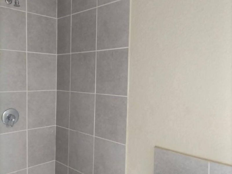 MODERN 3 bedroom house available for rental immediately - Photo 10