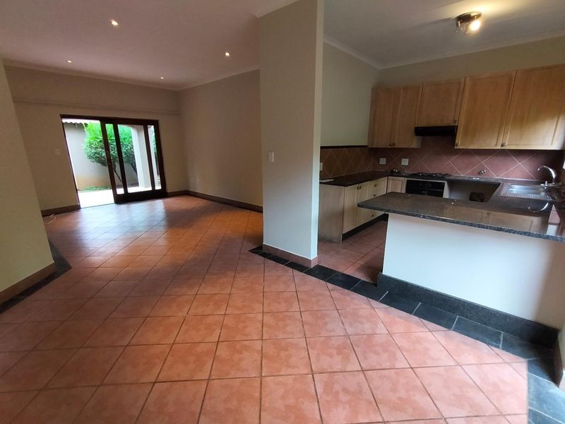 Townhouse For Sale in Eco Park Estate, Highveld, Centurion - Photo 4