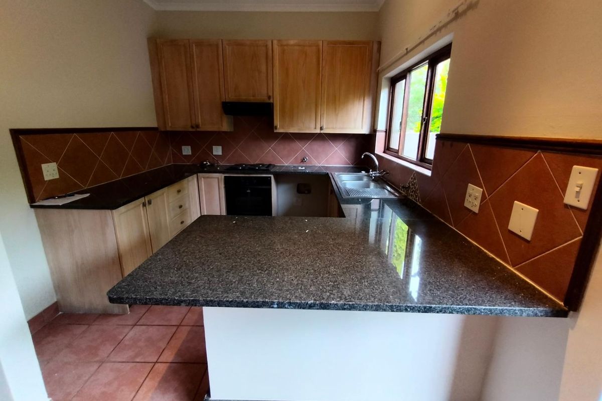 Townhouse For Sale in Eco Park Estate, Highveld, Centurion - Photo 3