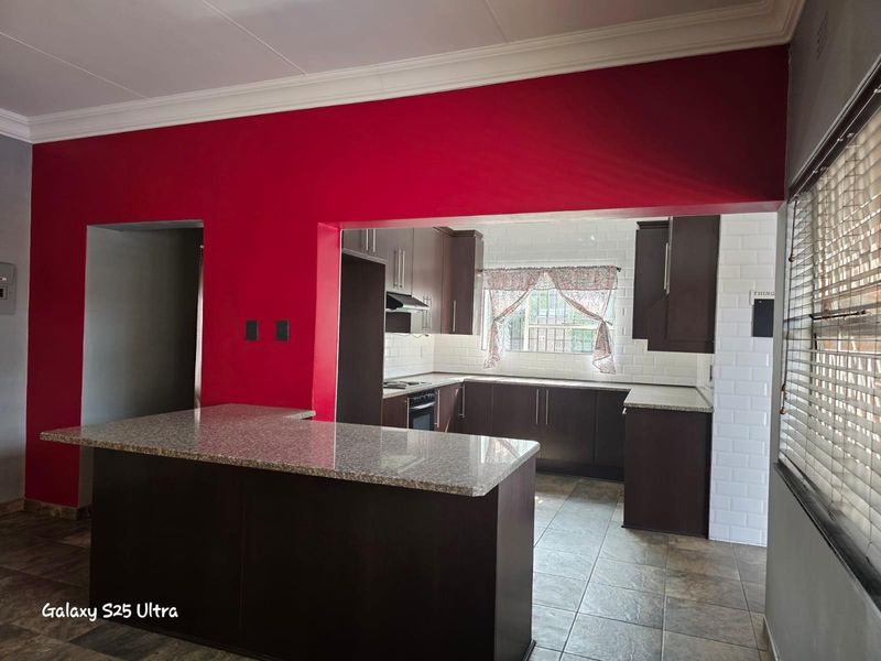 House For Sale in Del Judor, Witbank - Photo 7