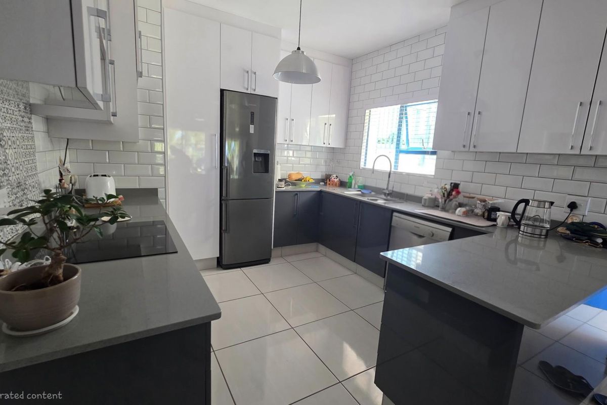 Apartment For Sale in Uvongo, Margate, KwaZulu Natal - Photo 4