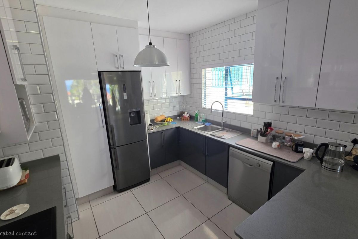 Apartment For Sale in Uvongo, Margate, KwaZulu Natal - Photo 5