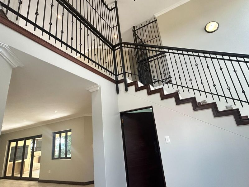 4 Bedroom House to Rent in Waterkloof Golf Estate, Sterrewag, Pretoria - Photo 4