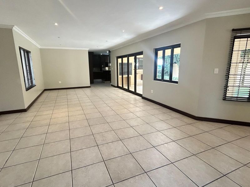 4 Bedroom House to Rent in Waterkloof Golf Estate, Sterrewag, Pretoria - Photo 5