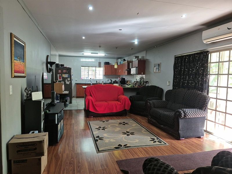 House For Sale in Baillie Park, Potchefstroom, North West - Photo 4