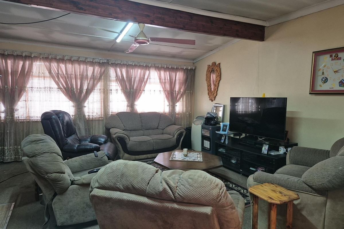 House For Sale in Baillie Park, Potchefstroom, North West - Photo 3