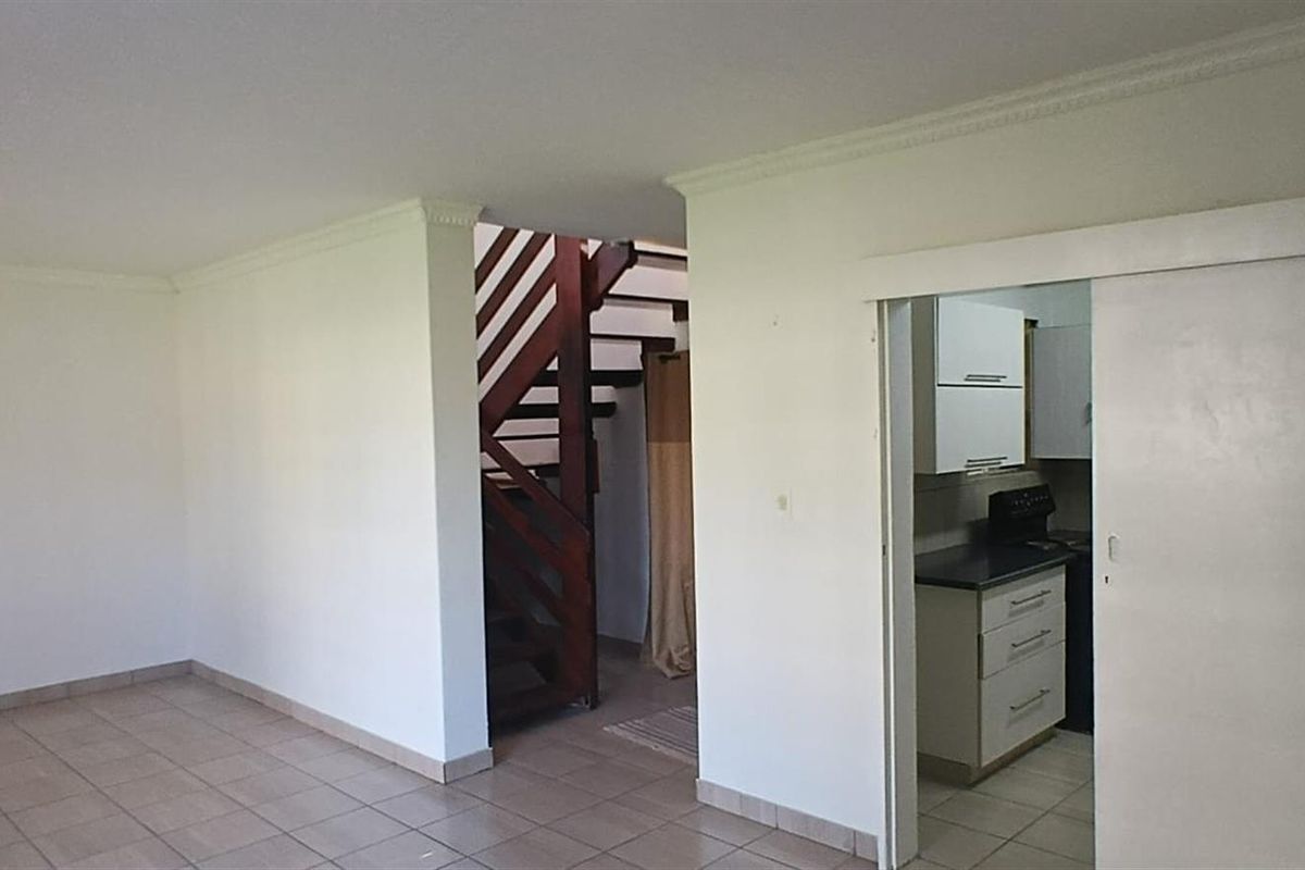 3 Bedroom Duplex to Rent in Meer En See, Richards Bay, KwaZulu Natal - Photo 3