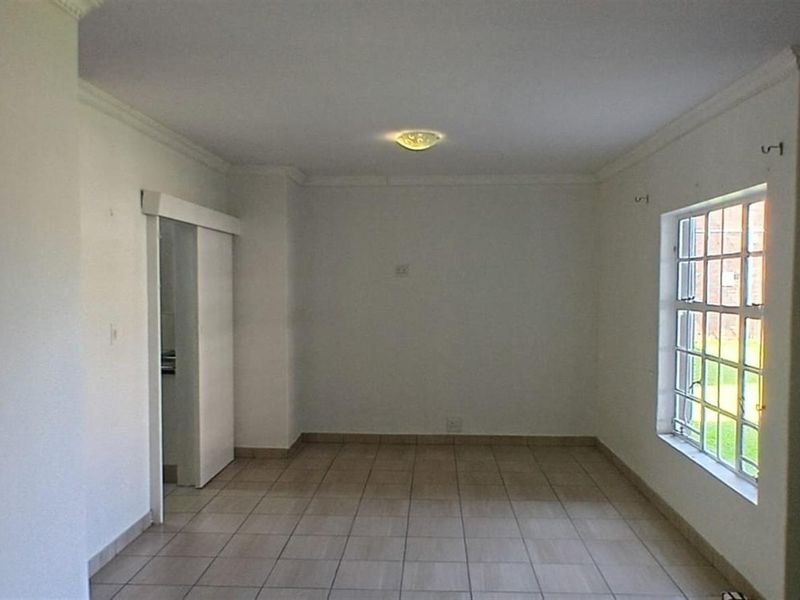 3 Bedroom Duplex to Rent in Meer En See, Richards Bay, KwaZulu Natal - Photo 4