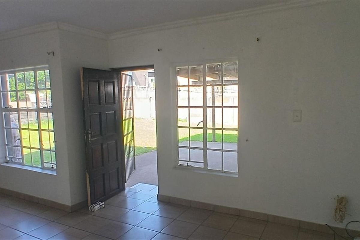3 Bedroom Duplex to Rent in Meer En See, Richards Bay, KwaZulu Natal - Photo 5