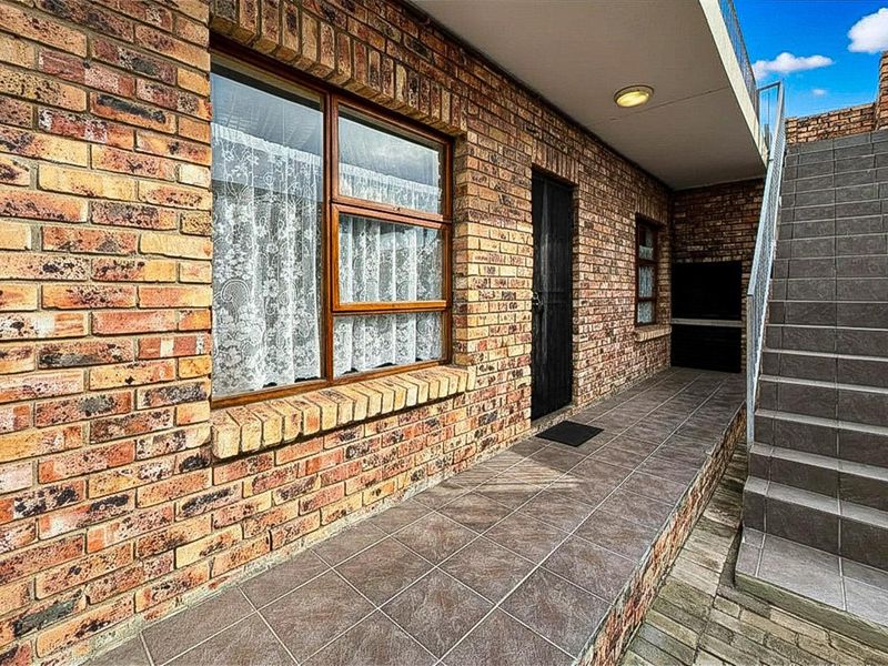 Well-Maintained Apartment for Sale in Scheepershoogte | Listed by Danté Koen, eXp Realty - Photo 2