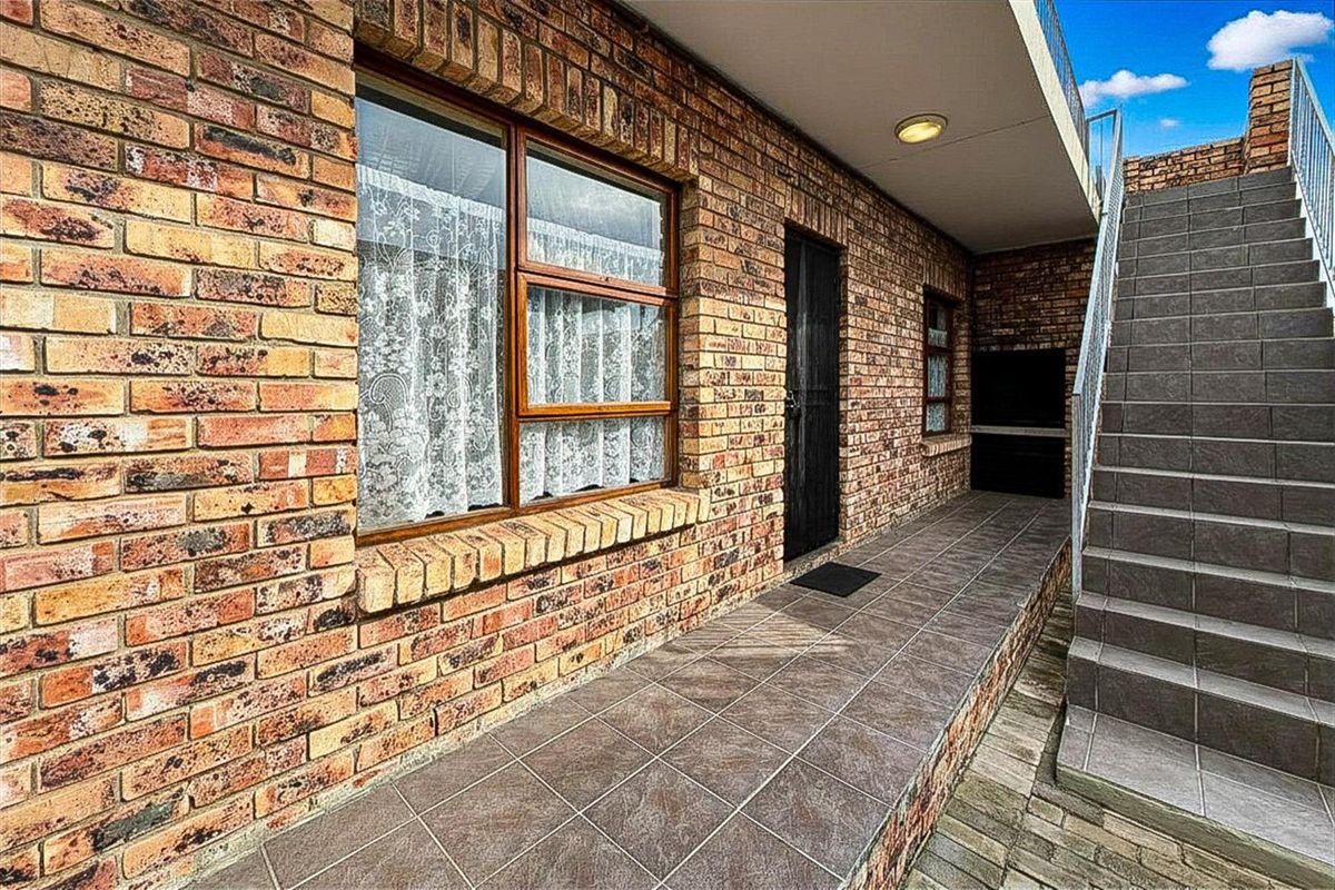 Well-Maintained Apartment for Sale in Scheepershoogte | Listed by Danté Koen, eXp Realty - Photo 2