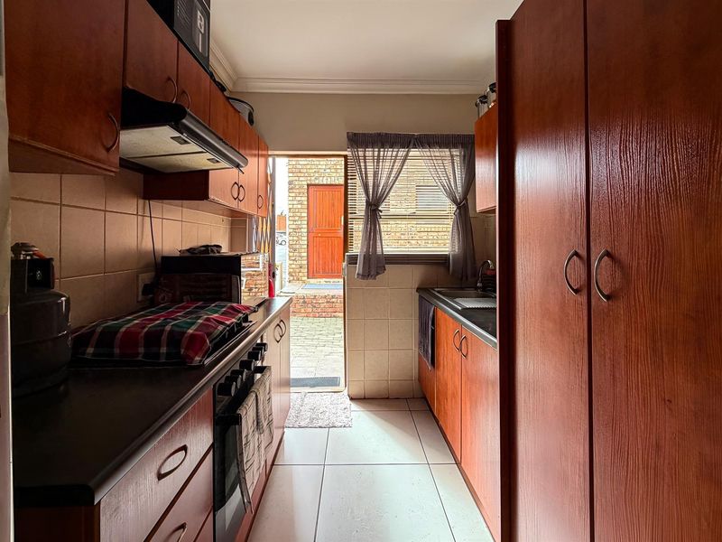 Well-Maintained Apartment for Sale in Scheepershoogte | Listed by Danté Koen, eXp Realty - Photo 7