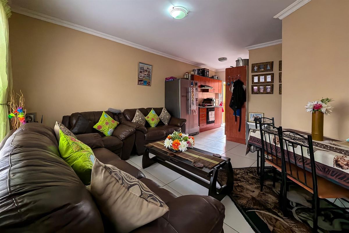 Well-Maintained Apartment for Sale in Scheepershoogte | Listed by Danté Koen, eXp Realty - Photo 4