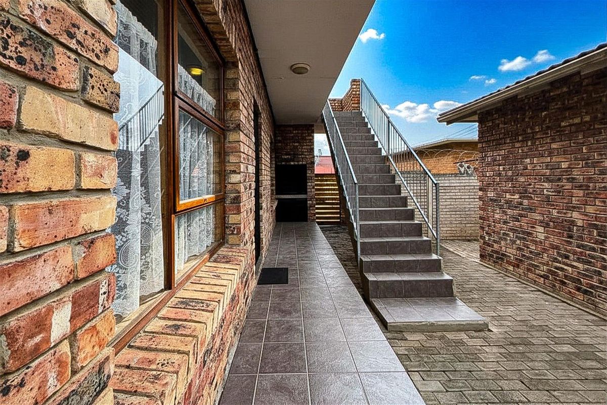 Well-Maintained Apartment for Sale in Scheepershoogte | Listed by Danté Koen, eXp Realty - Photo 3