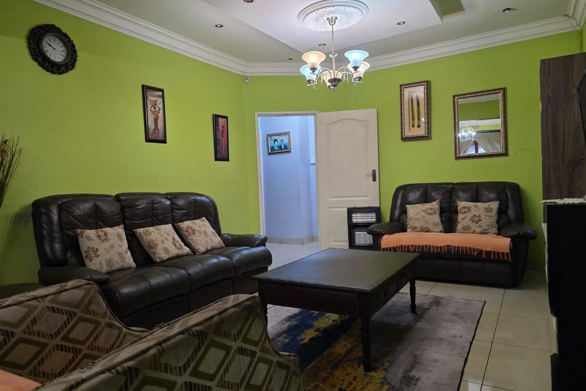 House For Sale in Brandwood, Kuils River - Photo 3