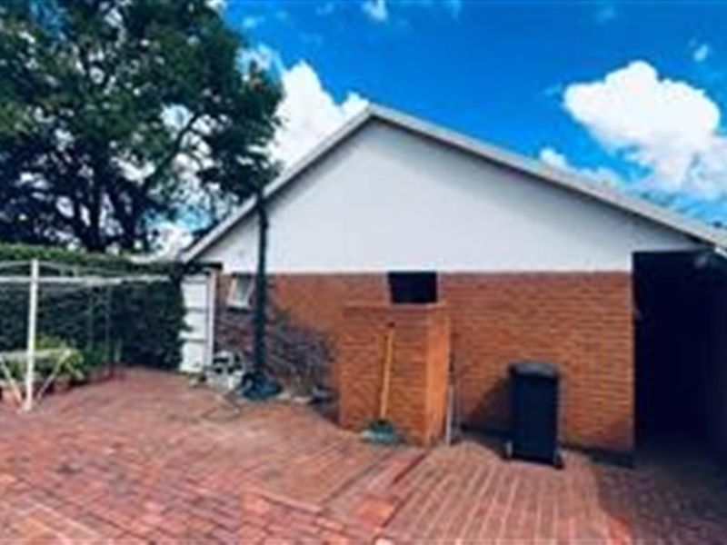 Wll located Residential Property with great potential for sale - Photo 4