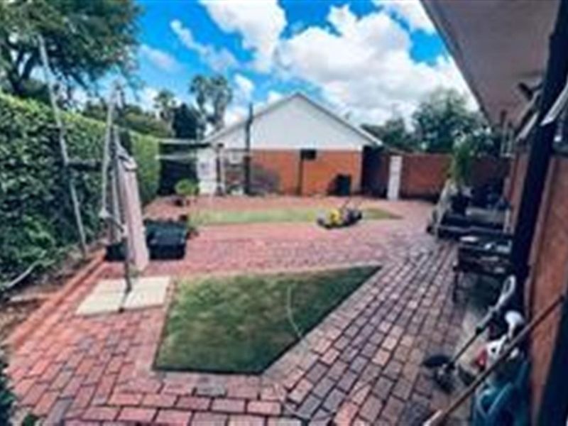 Wll located Residential Property with great potential for sale - Photo 2