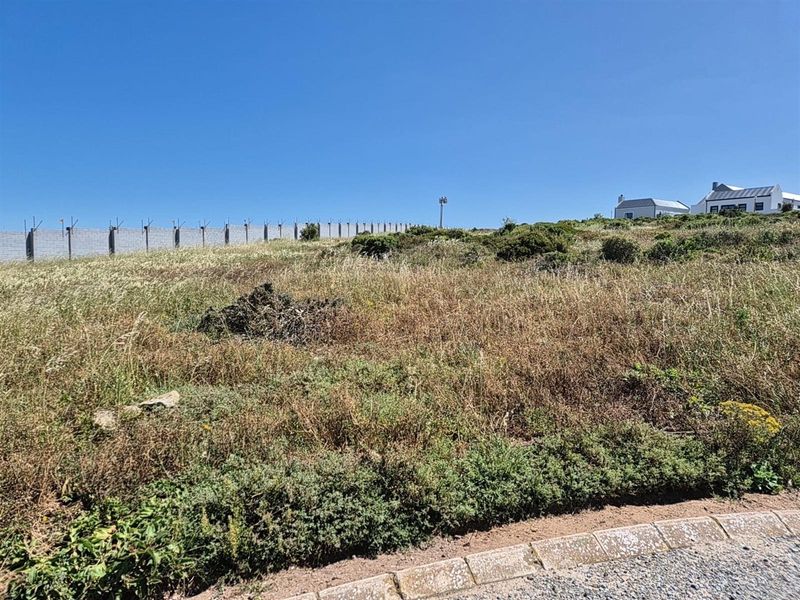 667m2 Vacant Stand for Sale in Hoogland Mountain Estate - Sea Views and Secure Living - Photo 4