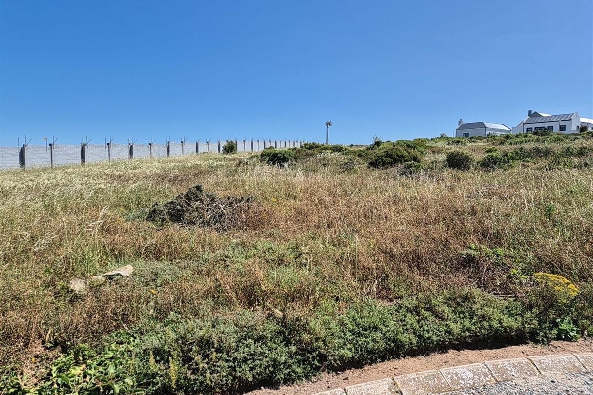 667m2 Vacant Stand for Sale in Hoogland Mountain Estate - Sea Views and Secure Living - Photo 4