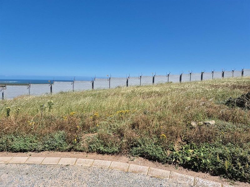 667m2 Vacant Stand for Sale in Hoogland Mountain Estate - Sea Views and Secure Living - Photo 2