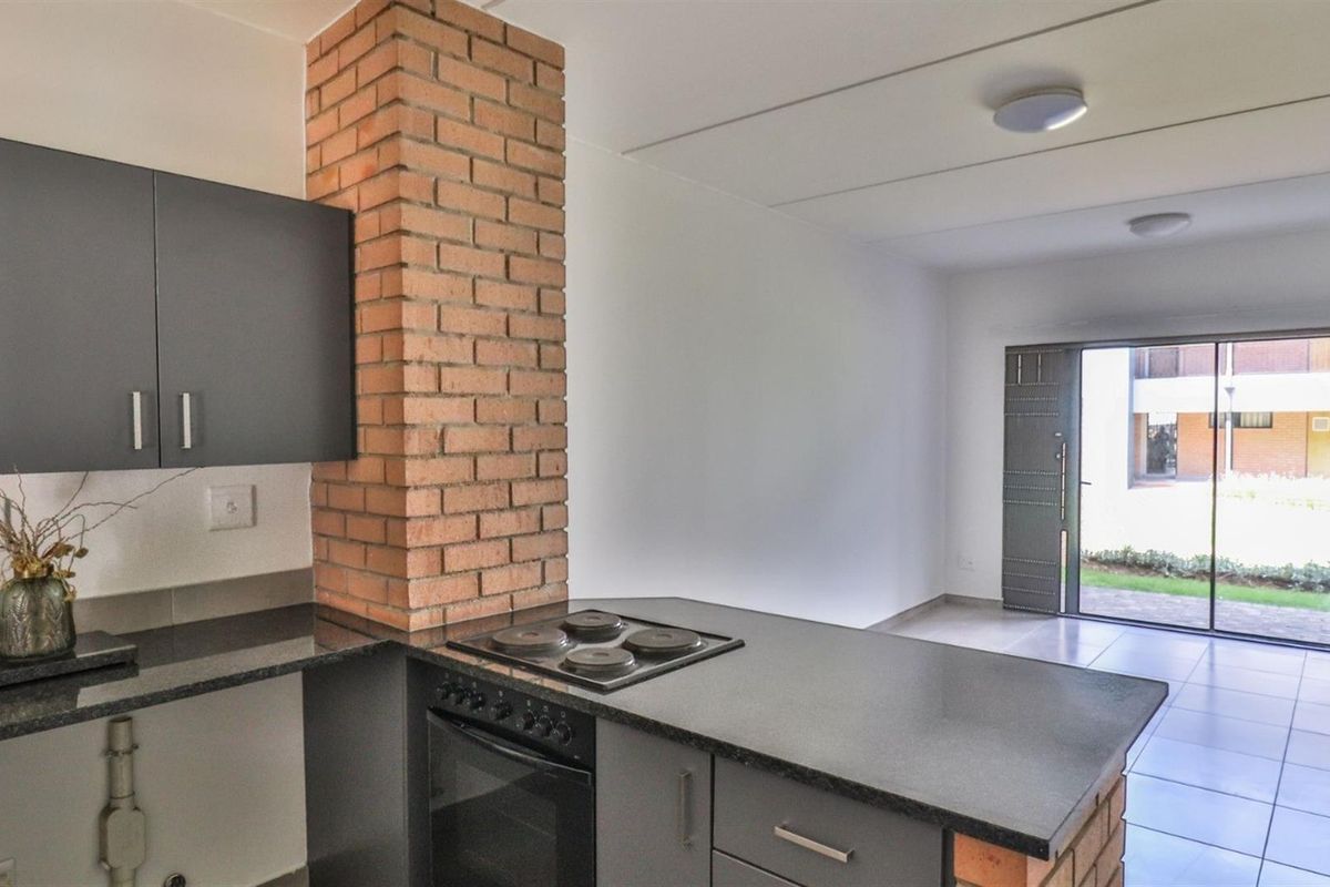 Apartment For Sale in Vorna Valley, Midrand - Photo 5