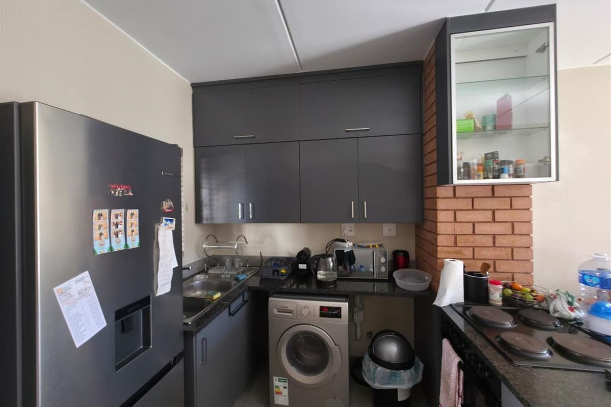 Apartment For Sale in Vorna Valley Midrand - Photo 4