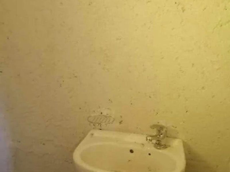 Room To Rent in Msholozi, White River - Photo 3