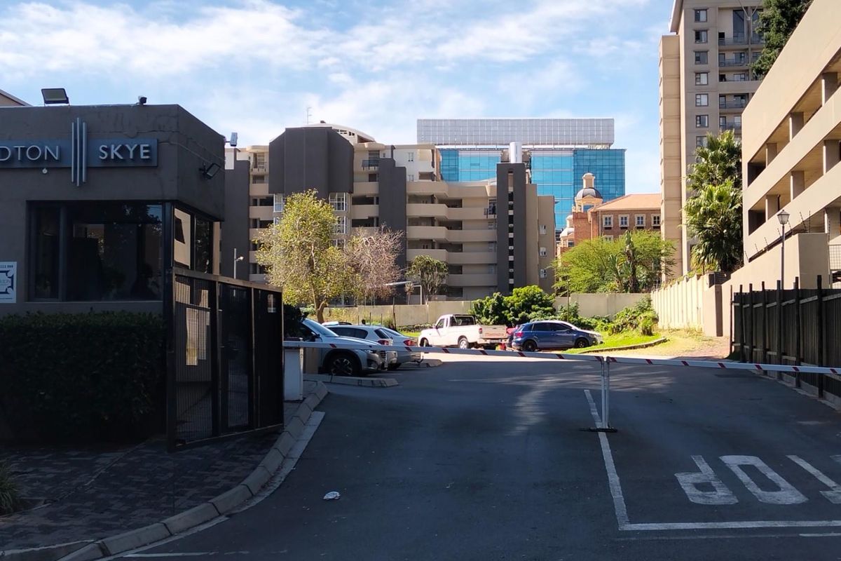 2 Units, 1 Bed + Studio Furnished One Entrance Rent in Morningside, Sandton 100sqm Enquire Now! - Photo 2