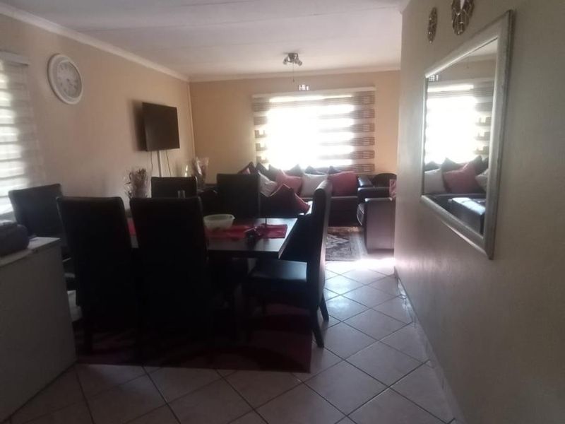 House To Rent in Kamagugu, Nelspruit - Photo 4